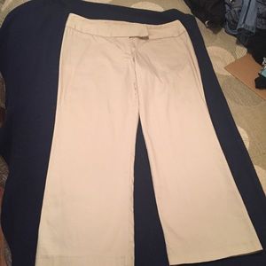 Tracy Evans Women’s Capri pants